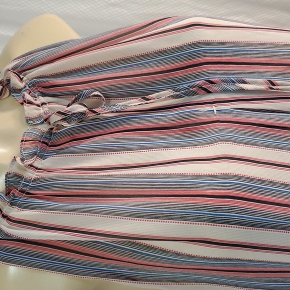 Max Studio Striped Sleeveless Halter Top Size M - Picture 2 of 9